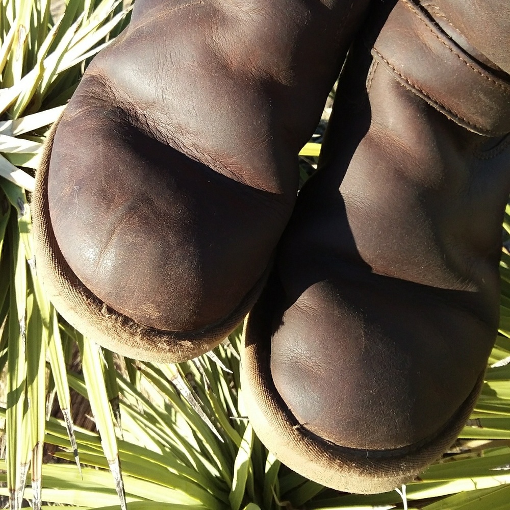 Ugg Awesome Brown Moto/Bomber Boots:sz9 - Picture 5 of 8